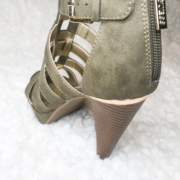 Guess Gladiator Platform Heels - Picture 2 of 3